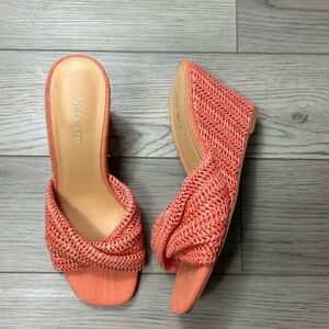 NEW NINE WEST Nikhil Slip On Coral Wedges SLIP ON Square Open Toe